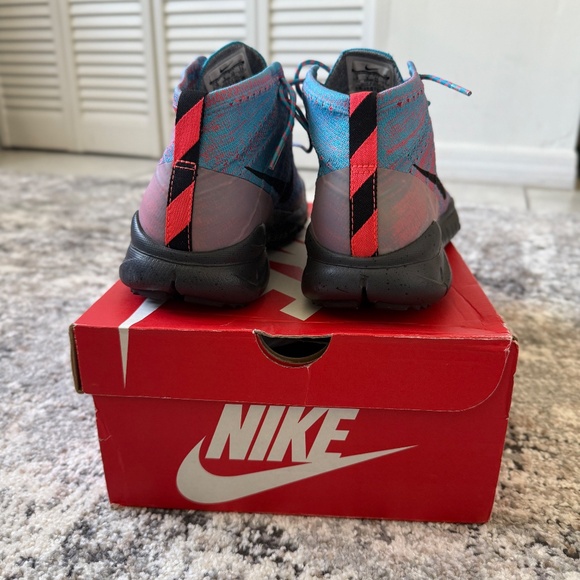 Nike Flyknit Trainer Chukka SFB "Blue Lagoon" - Picture 7 of 9